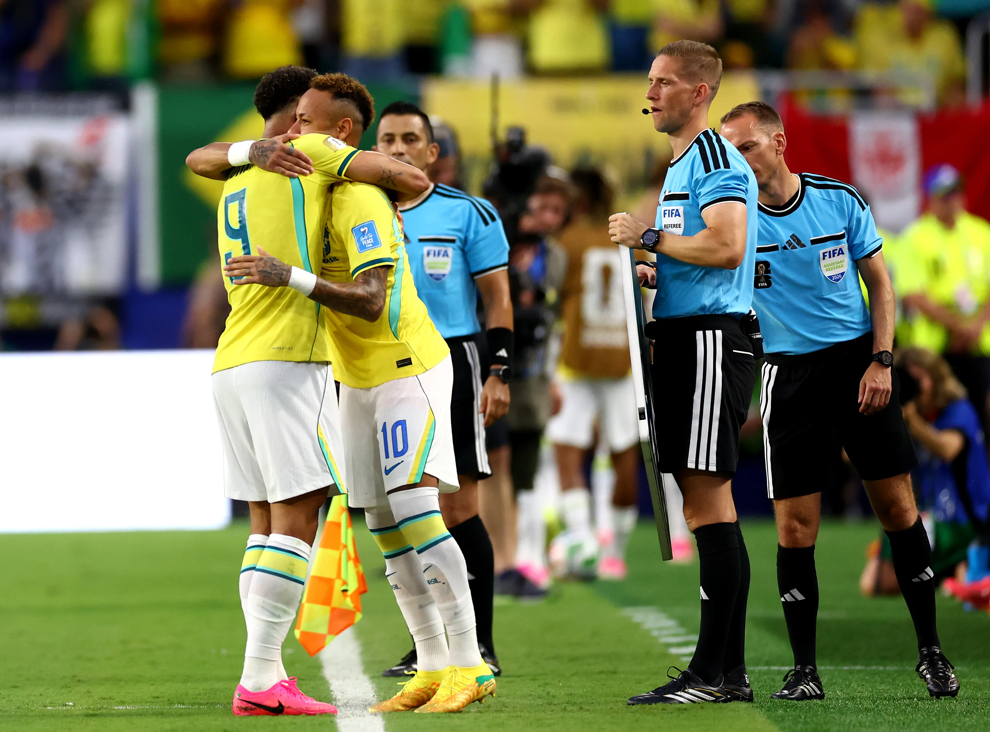 Neymar voltou a jogar pela Seleção Brasileira – Foto: Megan Briggs/Getty Images