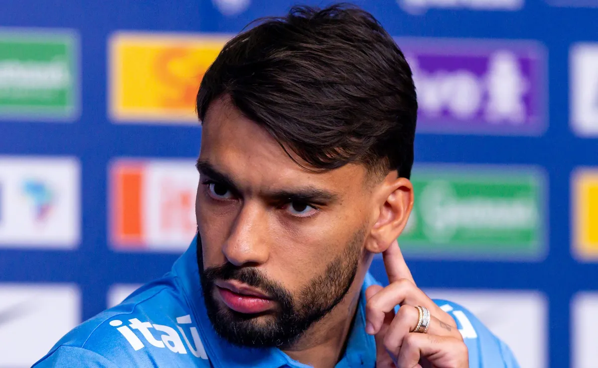Titularidade de Lucas Paquetá na Seleção Brasileira é um erro de Carlo Ancelotti, diz Craque Neto