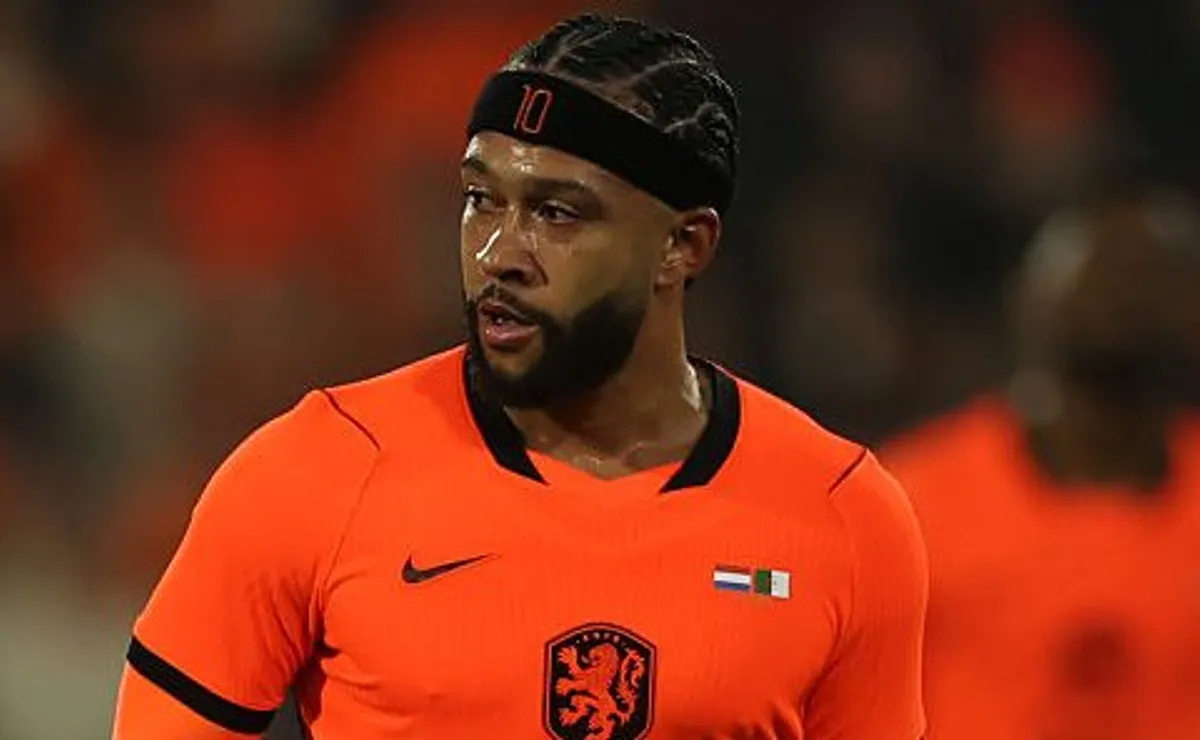 Memphis Depay pode ficar fora de possível jogo contra o Brasil na Copa