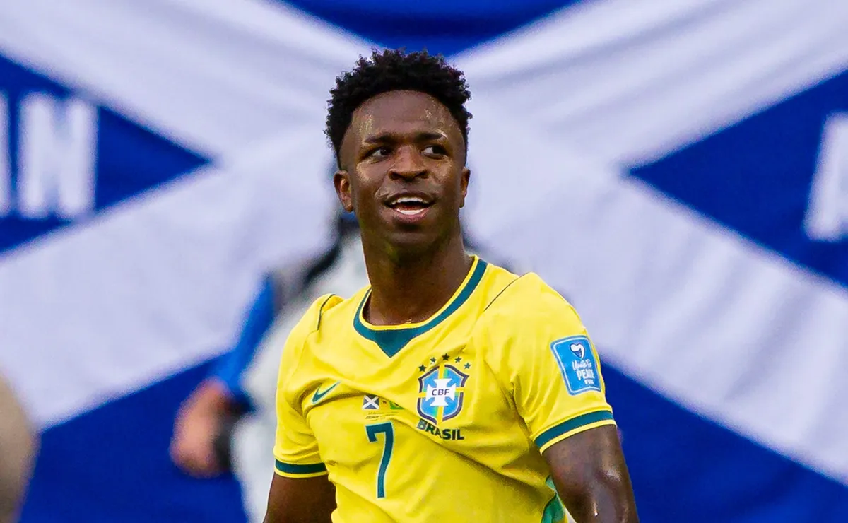 Jornal espanhol se rende a Vini Jr no Brasil e pressiona o Real Madrid: “Reservado à elite”
