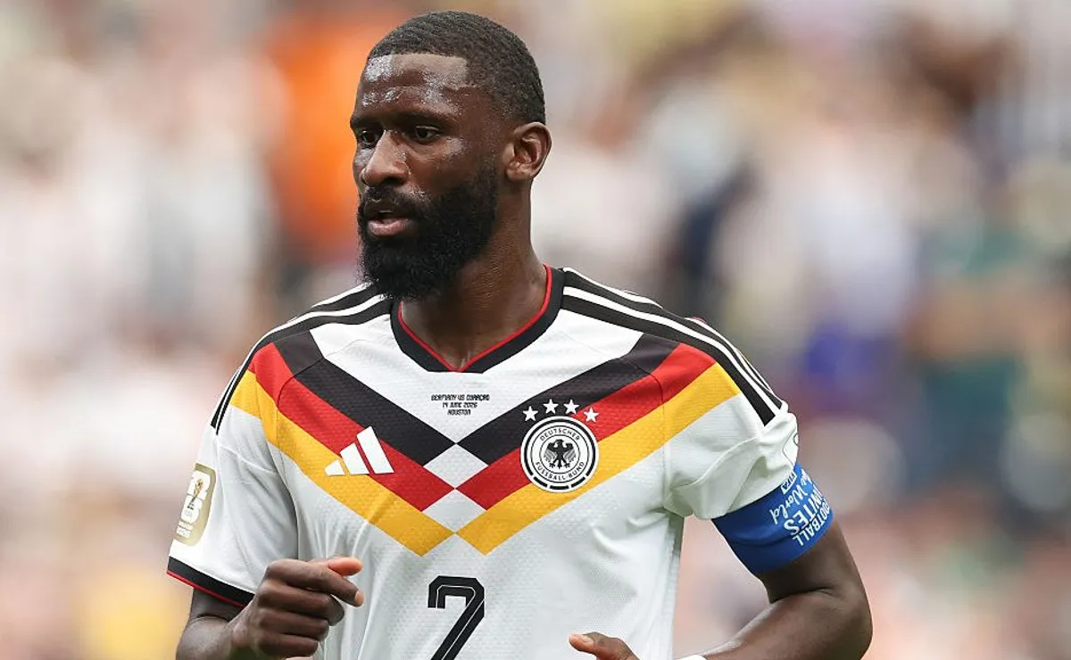Rüdiger volta à zaga da Alemanha após polêmicas e apoio de Nagelsmann: “Ele polariza opiniões”