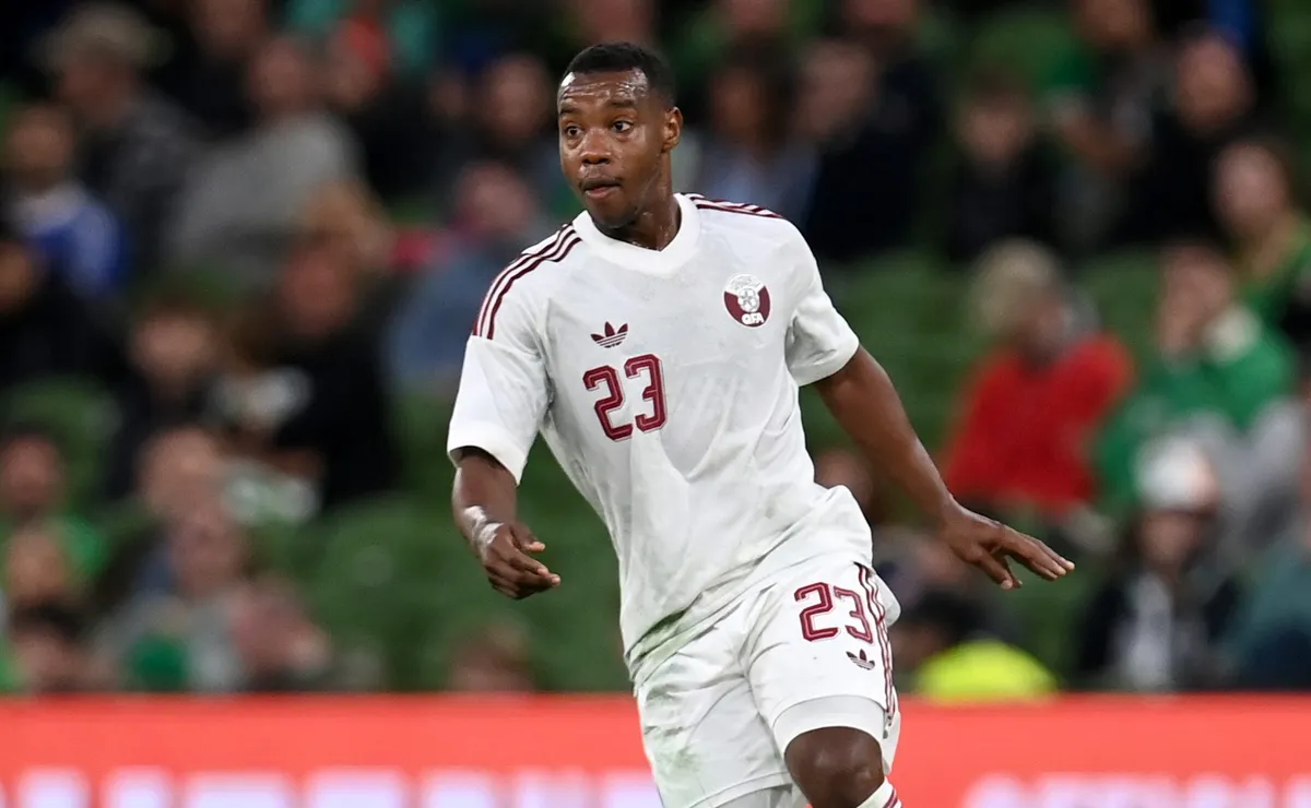 Madibo é suspenso por cinco jogos após quebrar a perna de Ismaël Koné na Copa do Mundo