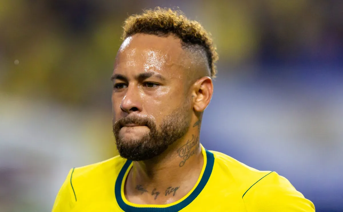 Neymar ainda não está no ritmo físico ideal na Seleção Brasileira, alerta PVC