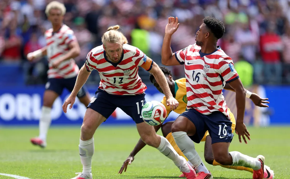 Estados Unidos podem mudar escalação contra Turquia já eliminada na Copa