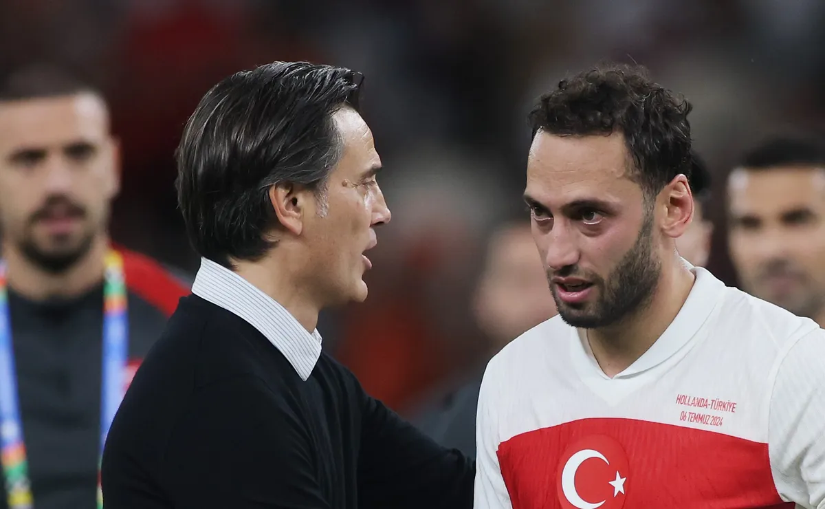 Montella deve manter o time-base da Turquia para o jogo contra os Estados Unidos na Copa do Mundo