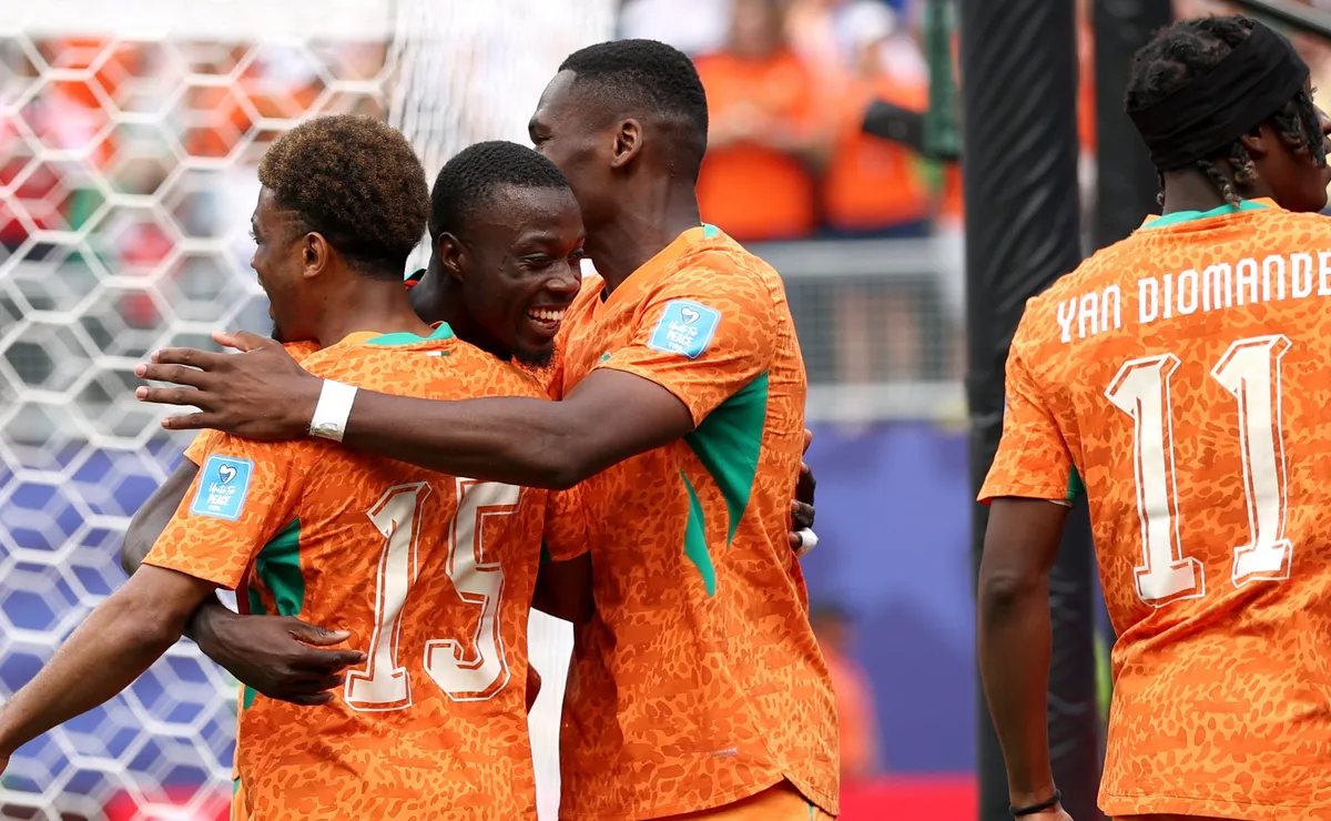 Costa do Marfim faz história, vence Curaçao com show de Pépé e vai a mata-mata da Copa pela 1ª vez