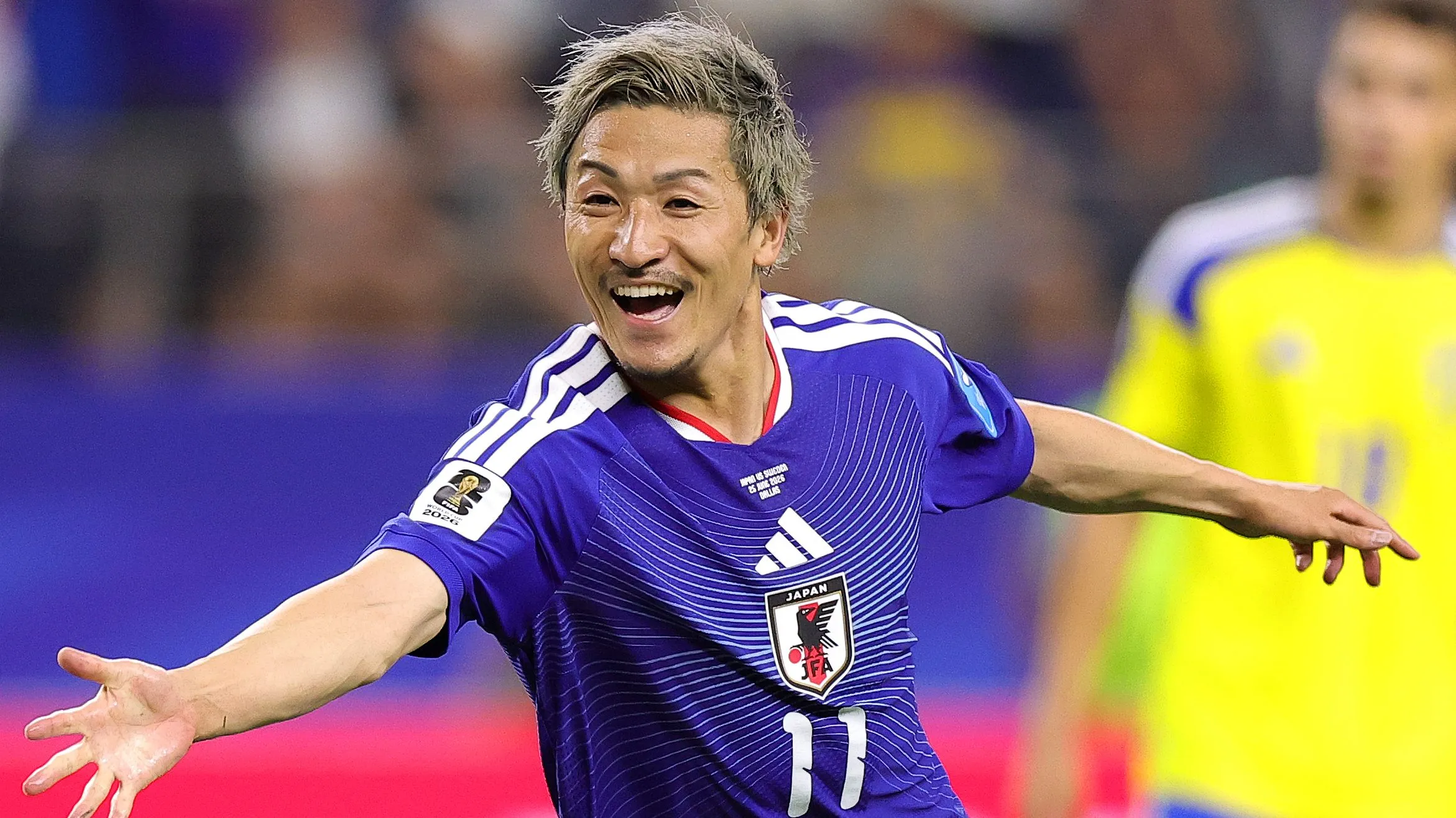 Maeda comemorando gol em Japão x Suécia. Foto: Alex Slitz/Getty Images
