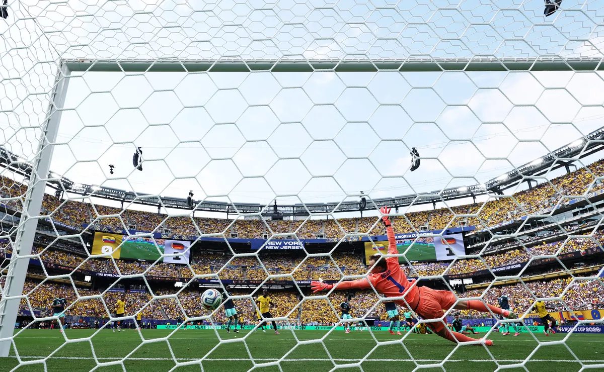 Nagelsmann sai em defesa de Neuer após derrota da Alemanha para o Equador: “Não vejo erro”