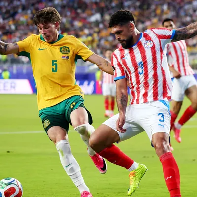 Paraguai e Austrália avançam na Copa