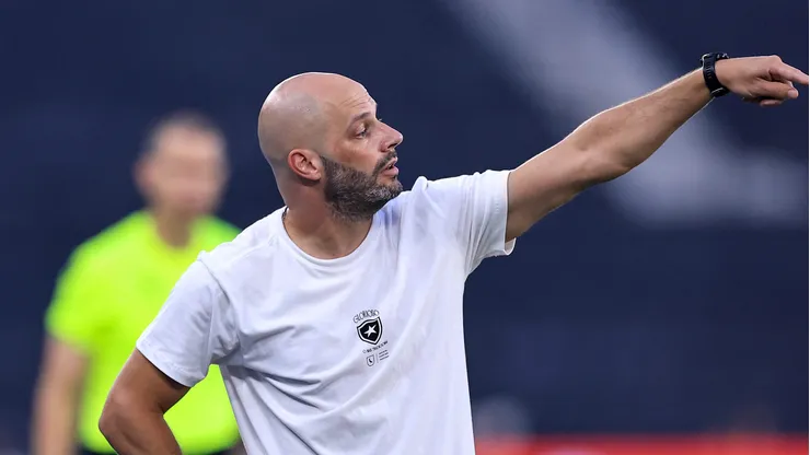 Franclim Carvalho está com grandes chances de sair do Botafogo. Foto: Buda Mendes/Getty Images