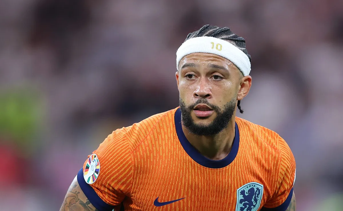 Depay, da Holanda, comemora não enfrentar o Brasil na 2ª fase da Copa: “Talvez depois nos vemos”