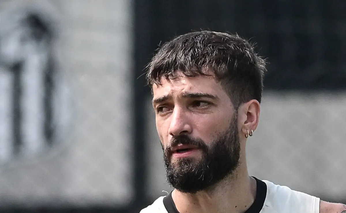 Cuca muda de ideia e Lautaro Díaz deve deixar o Santos nos próximos dias, afirma setorista