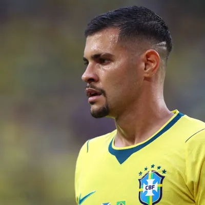 Newcastle recusa mais de R$ 410 milhões por Bruno Guimarães