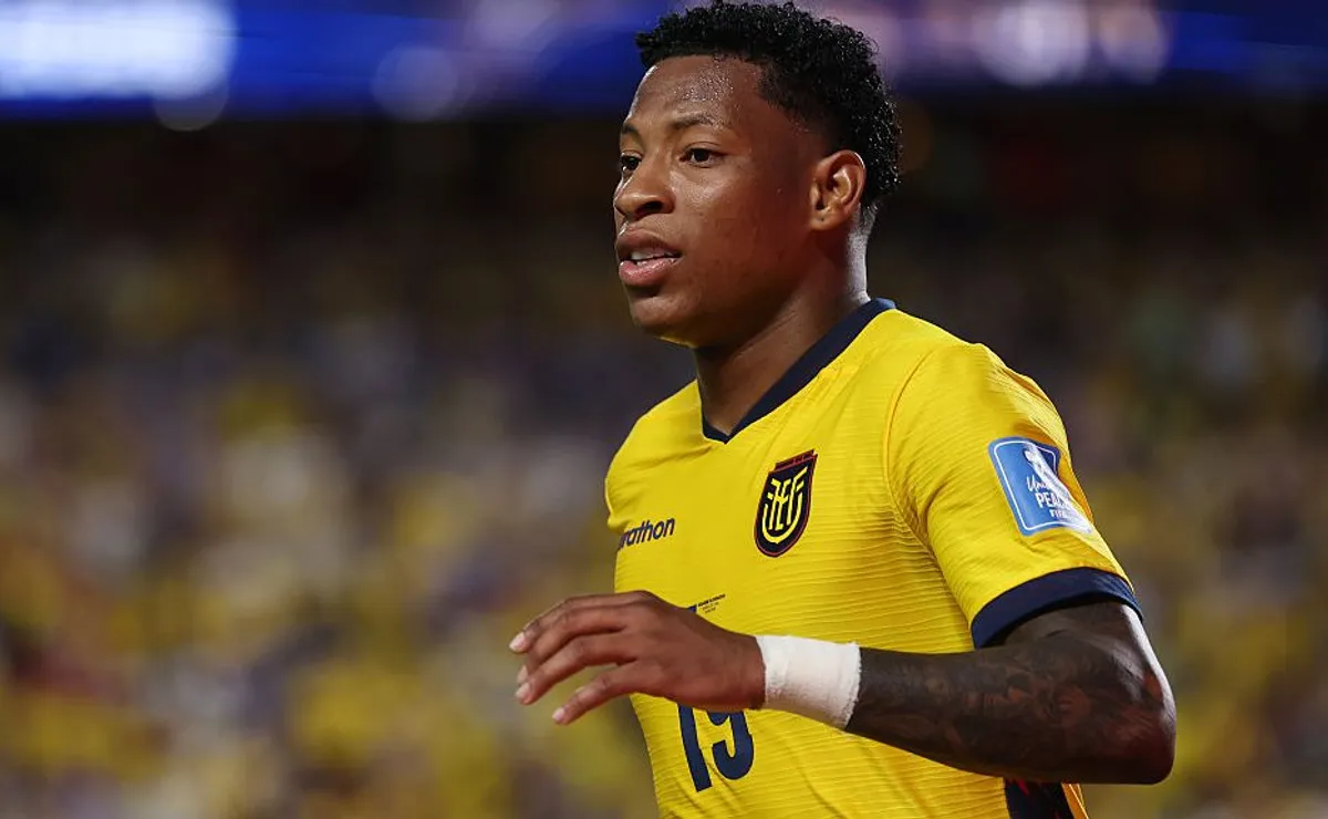 Flamengo é o único time brasileiro a ter jogadores marcando gols em três Copas seguidas