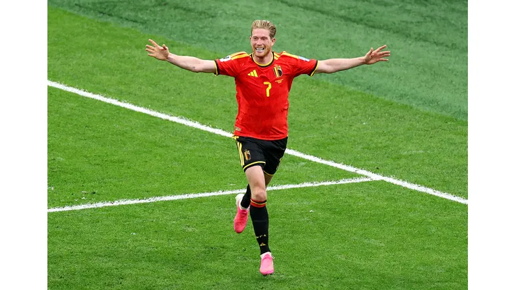 VANCOUVER, BRITISH COLUMBIA - JUNE 26: Kevin De Bruyne #7 of Belgium celebrates after scoring his team's third goal during the FIFA World Cup 2026 Group G match between New Zealand and Belgium at BC Place Vancouver on June 26, 2026 in Vancouver, British Columbia. (Photo by Fran Santiago/Getty Images)