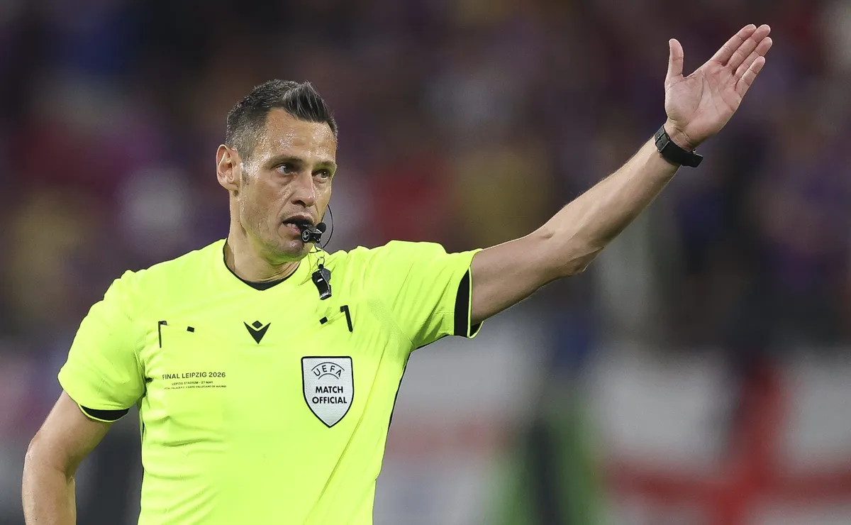 Brasil x Japão: arbitragem italiana de Maurizio Mariani é definida para duelo da Copa