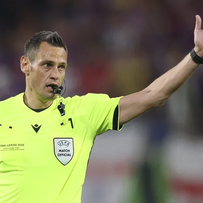Maurizio Mariani apita Brasil x Japão na Copa do Mundo