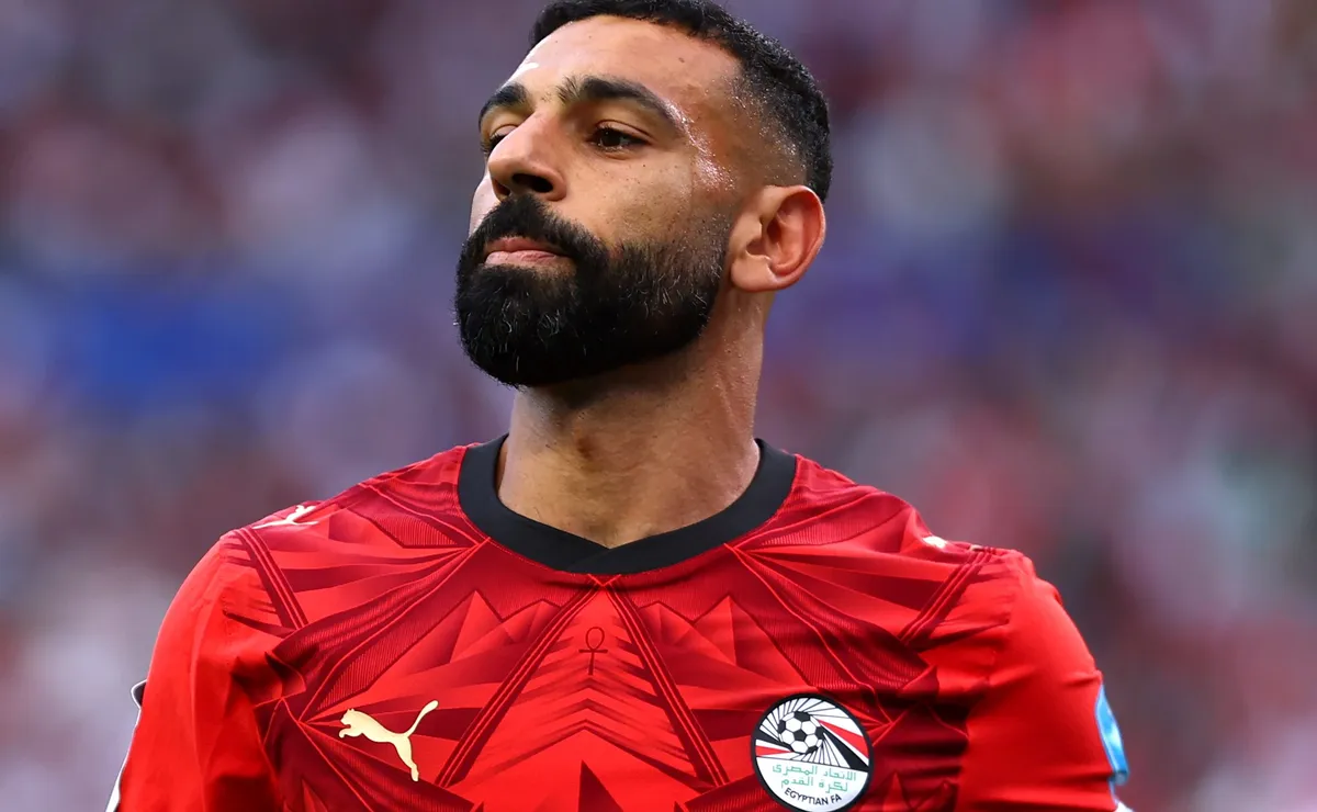 Salah é diagnosticado com lesão na coxa e pode não jogar mais a Copa do Mundo pelo Egito