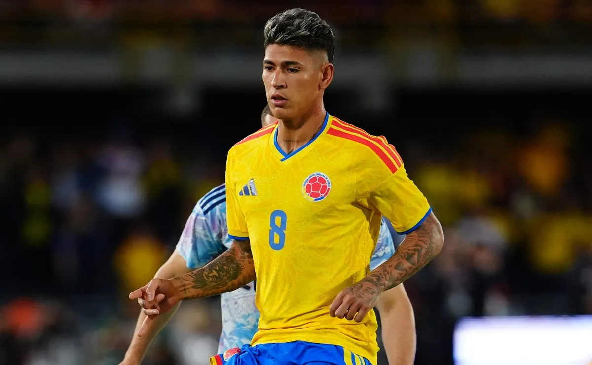 Ausência de Carrascal em todos os jogos da Colômbia na Copa do Mundo intriga torcedores do Flamengo