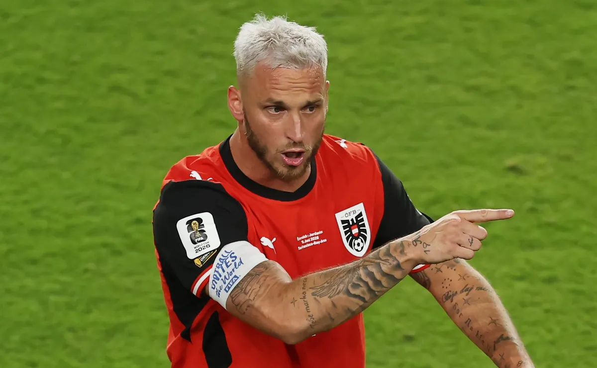 Gol e comemoração de Marko Arnautović contra a Argélia geram suspeitas e repercutem nas redes sociais