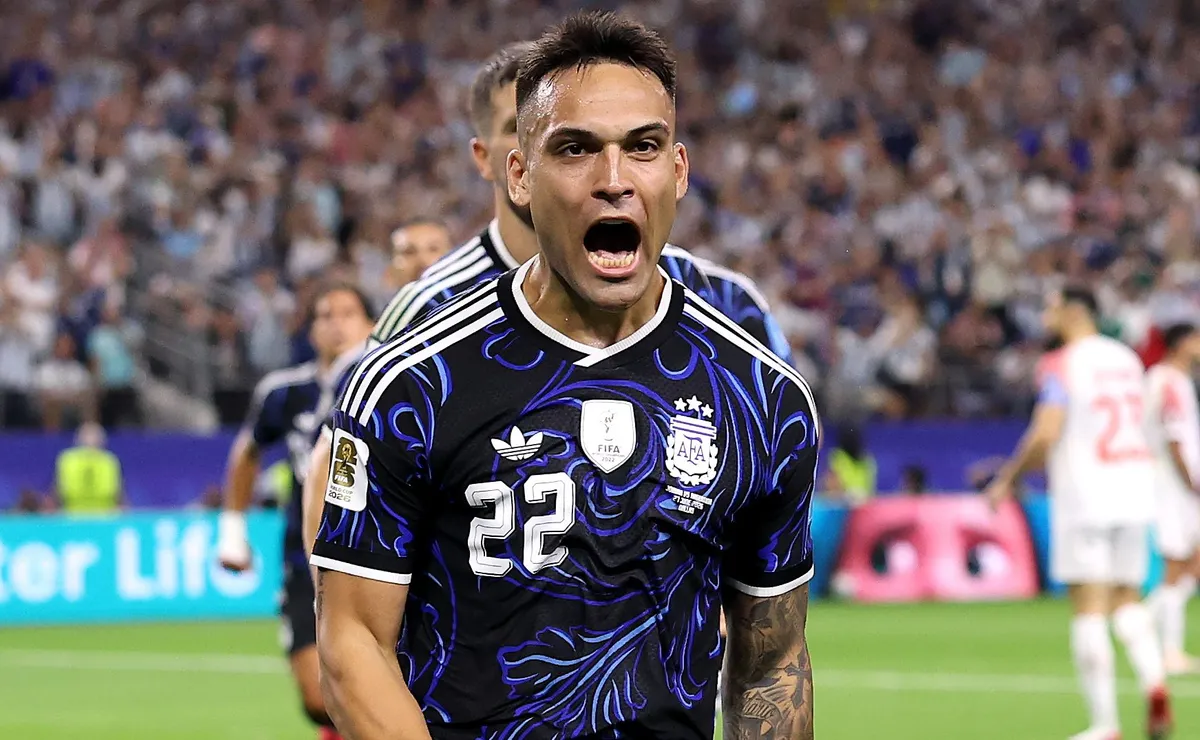 Argentina vence Jordânia, fecha primeira fase com 100% e reforça favoritismo ao título da Copa do Mundo