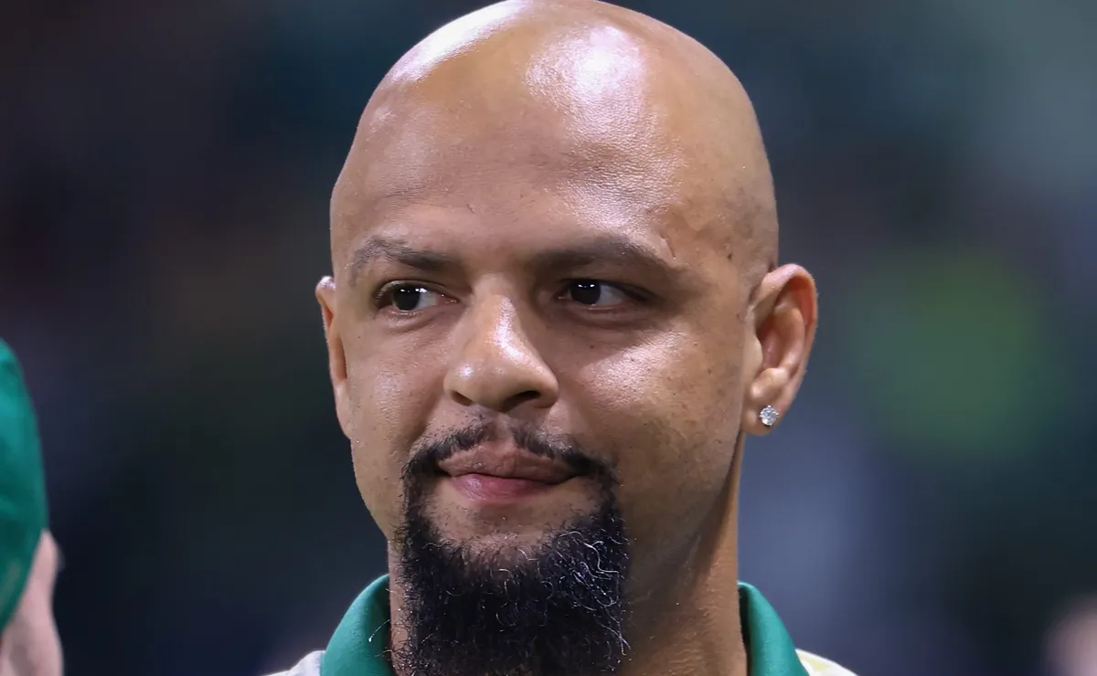 Felipe Melo sai em defesa de Rayan após fala polêmica e expõe soberba de atacante japonês