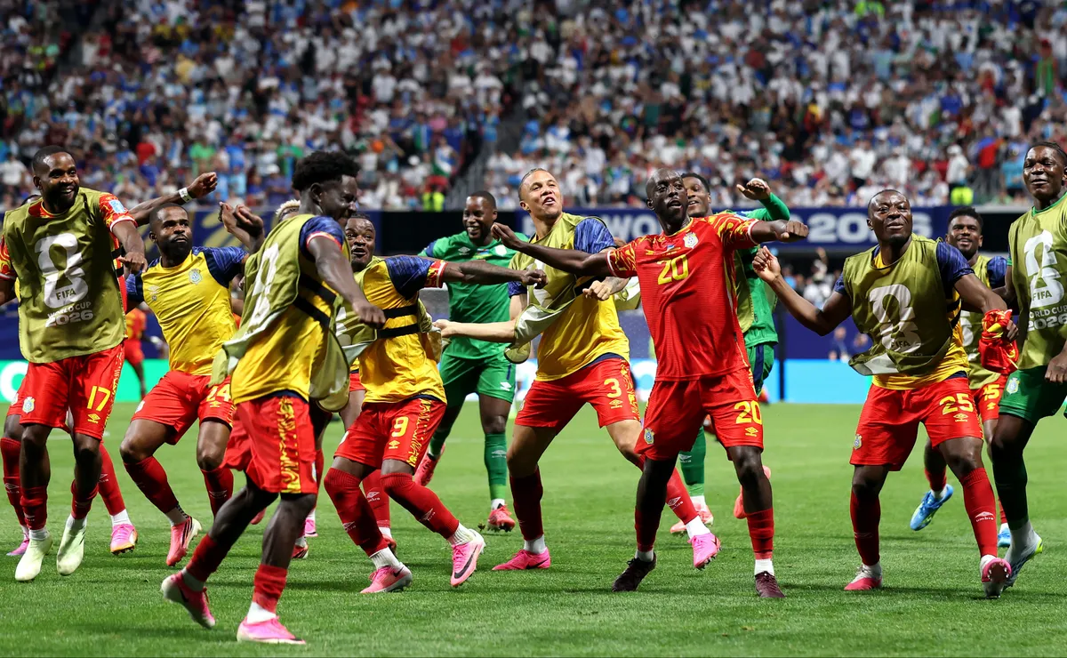Kidiaba, carrasco do Internacional em 2010, reaparece após classificação da RD Congo na Copa do Mundo