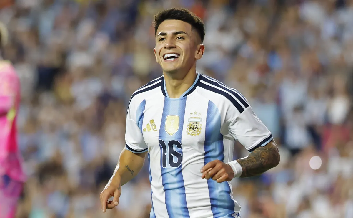 Thiago Almada projeta duelo contra Cabo Verde na Copa do Mundo e manda recado à torcida do Botafogo