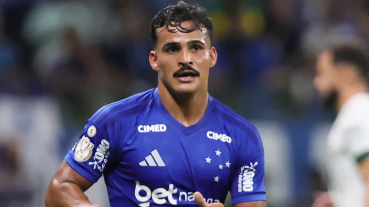 Kaiki está perto de deixar o Cruzeiro rumo ao futebol europeu