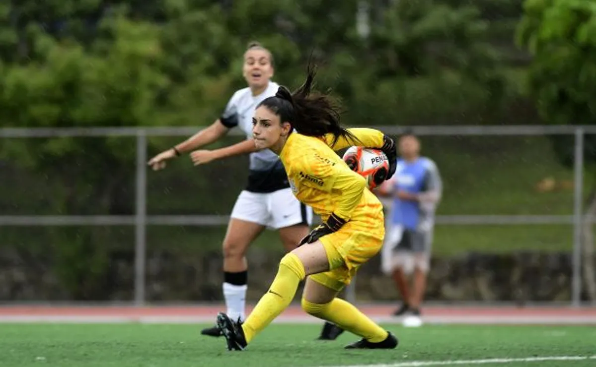 Corinthians goleia o Mixto, mantém 100% de aproveitamento e confirma liderança no Brasileirão Feminino Sub-17