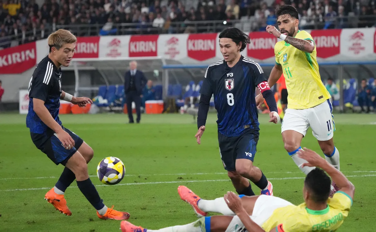 Último duelo entre Brasil e Japão expôs falhas defensivas da Seleção