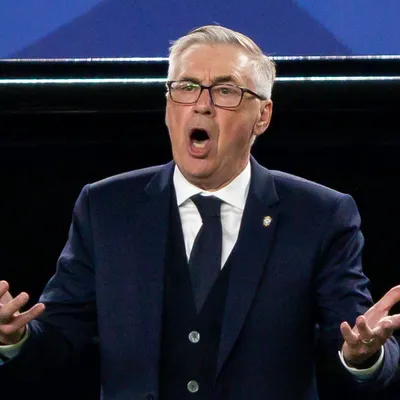 Ancelotti brinca com pronúncia de "jogo mental" em coletiva