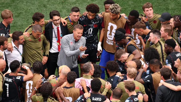 Técnico do Canadá manda recado forte sobre críticas após classificação. Foto: Alex Grimm/Getty Images