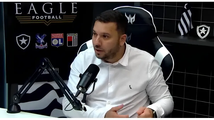 Alessandro Brito ex-dirigente do Botafogo durante entrevista em podcast