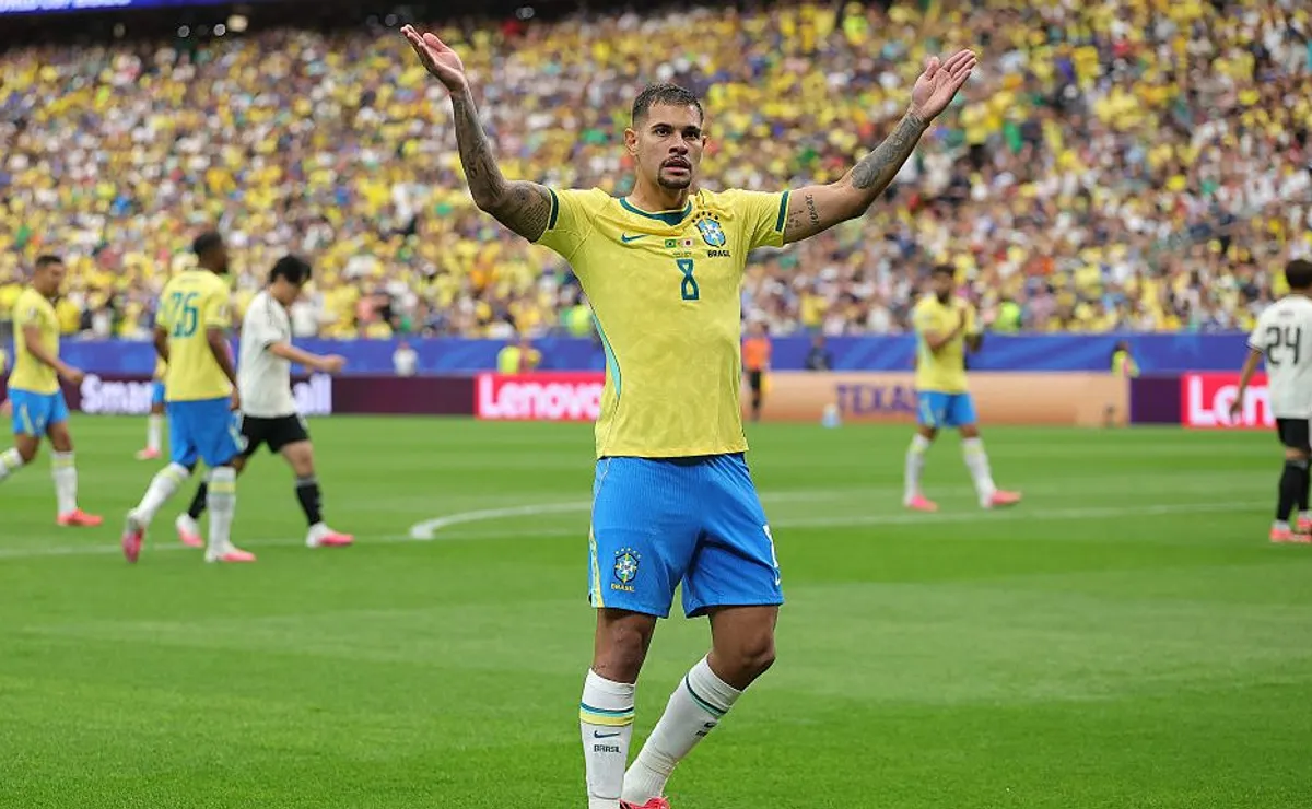 Bruno Guimarães comemora virada do Brasil sobre o Japão na Copa do Mundo: “Ganhou a equipe que mereceu”