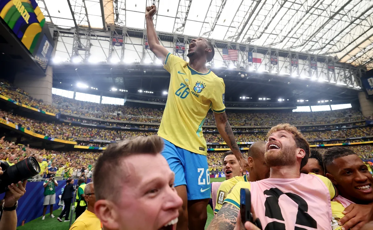 Rayan, ex-Vasco, é decisivo em vitória do Brasil sobre o Japão na Copa do Mundo