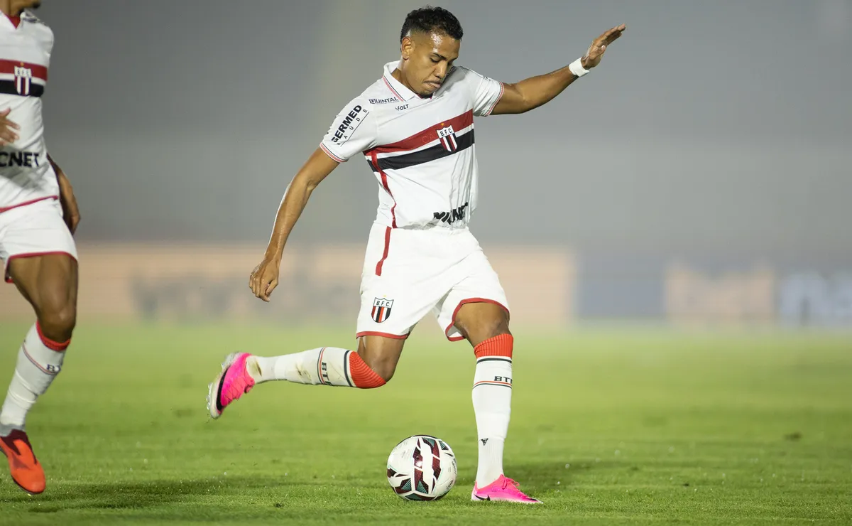 Em duelo direto contra a degola, Botafogo-SP recebe o CRB na Série B