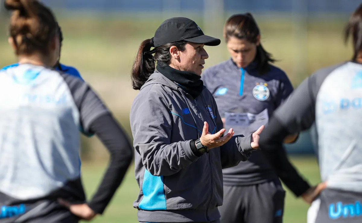Mosqueteiras encerram segunda semana de treinos e intensificam preparação para retomada do Brasileirão