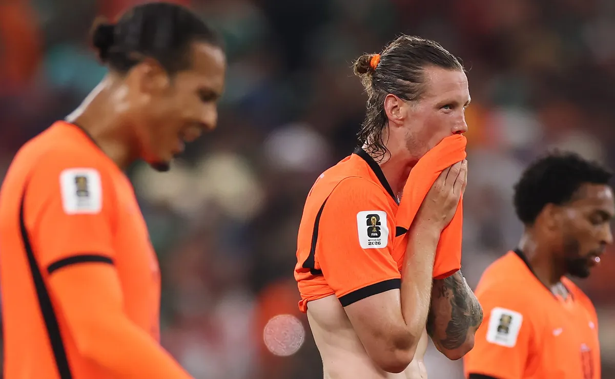 Holanda protagoniza show de horrores nos pênaltis e cai para o Marrocos na Copa do Mundo