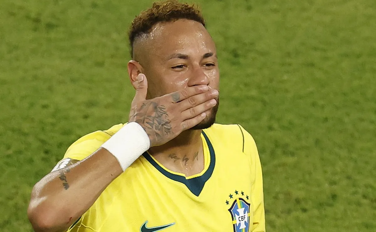 Neymar volta a provocar “guru” alemão após eliminação da Holanda na Copa do Mundo
