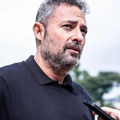 Alexandre Mattos busca volante e lateral-esquerdo no Santos