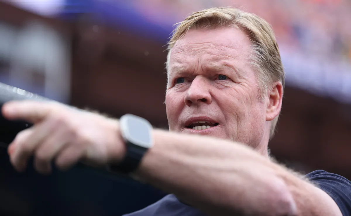 Ronald Koeman bate-boca com repórter sobre demissão após eliminação da Holanda na Copa do Mundo