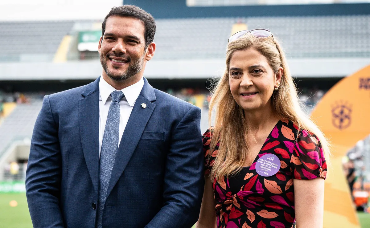Presidente da CBF, Samir Xaud usou jato de Leila Pereira duas vezes durante a Copa, diz jornalista