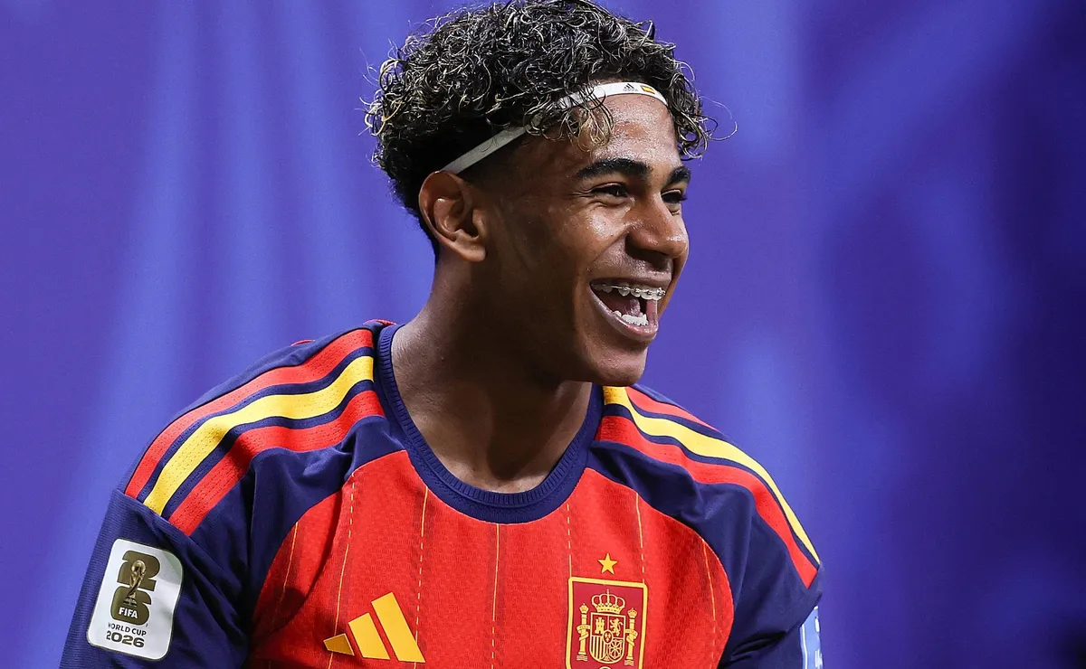 Lamine Yamal exalta atuações de Vinicius Júnior durante a Copa do Mundo 2026: “Estou gostando muito”