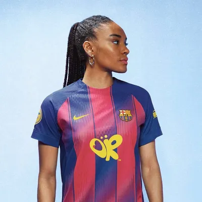Salma Paralluelo encerra ciclo vitorioso no Barcelona