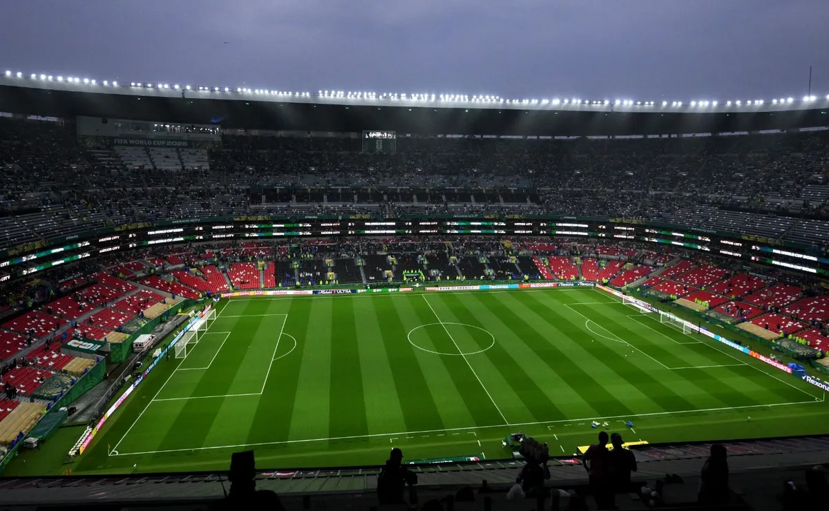 México x Equador pela Copa do Mundo é adiado por 1 hora por problemas climáticos