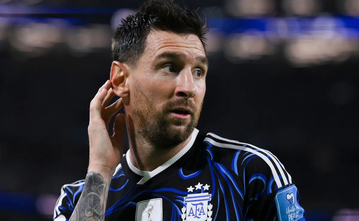 Messi corre menos que todos na Copa, supera rivais e impressiona com eficiência