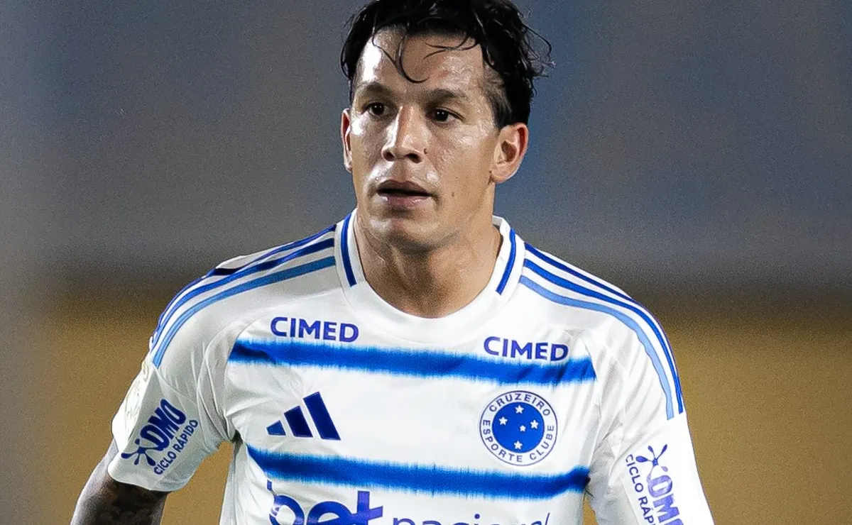 Lucas Romero reforça importância da pausa para a Copa do Mundo: “Ajuda para voltar focado”