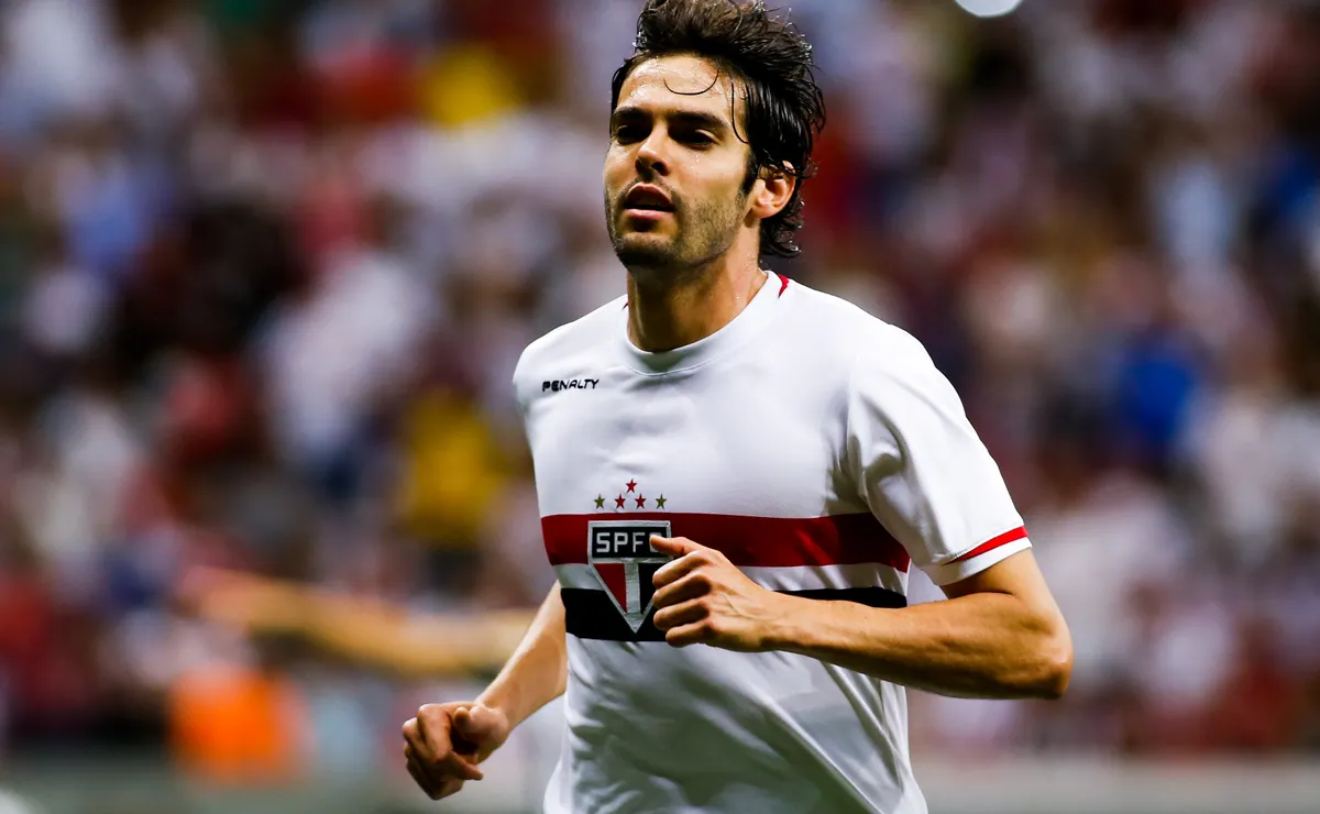 Kaká crava Espanha como favorita ao título contra a Argentina: “Vai ganhar”