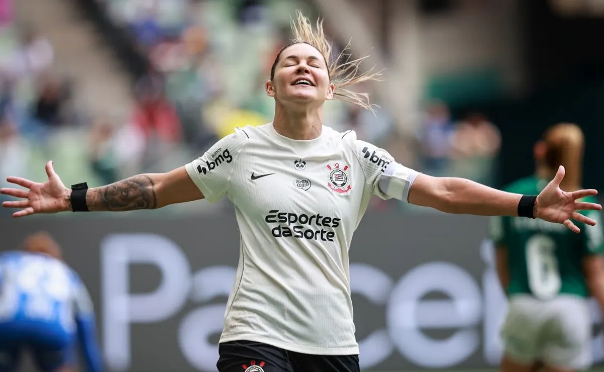 Gabi Zanotti critica horário de jogo do Corinthians na Copa do Brasil: “Parabéns aos envolvidos”